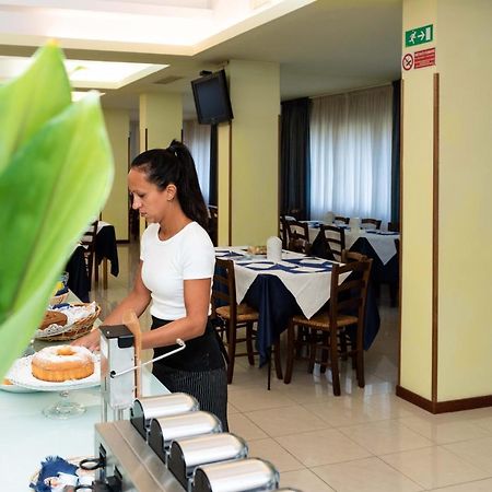 Hotel Gabbiano بورتو سان جورجيو المظهر الخارجي الصورة