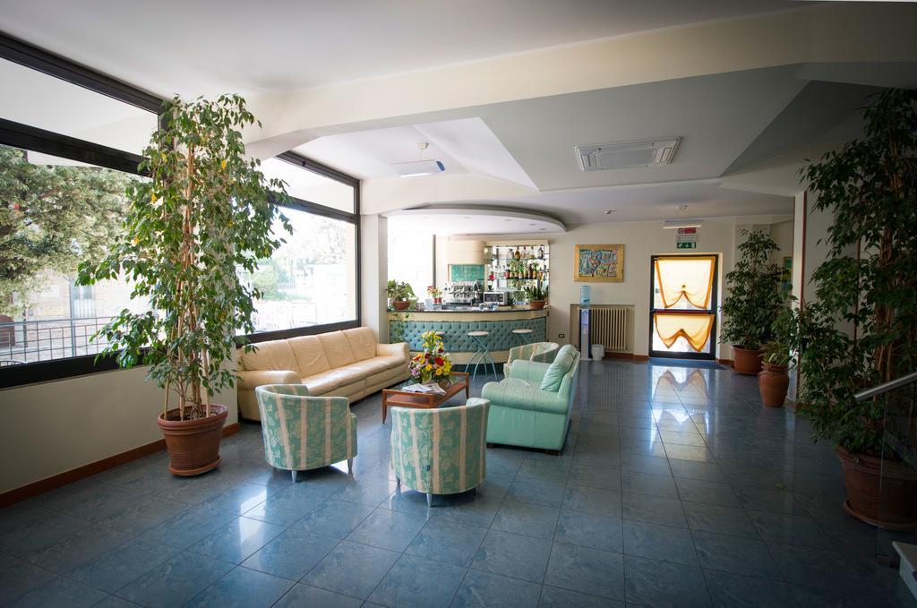 Hotel Gabbiano بورتو سان جورجيو المظهر الخارجي الصورة