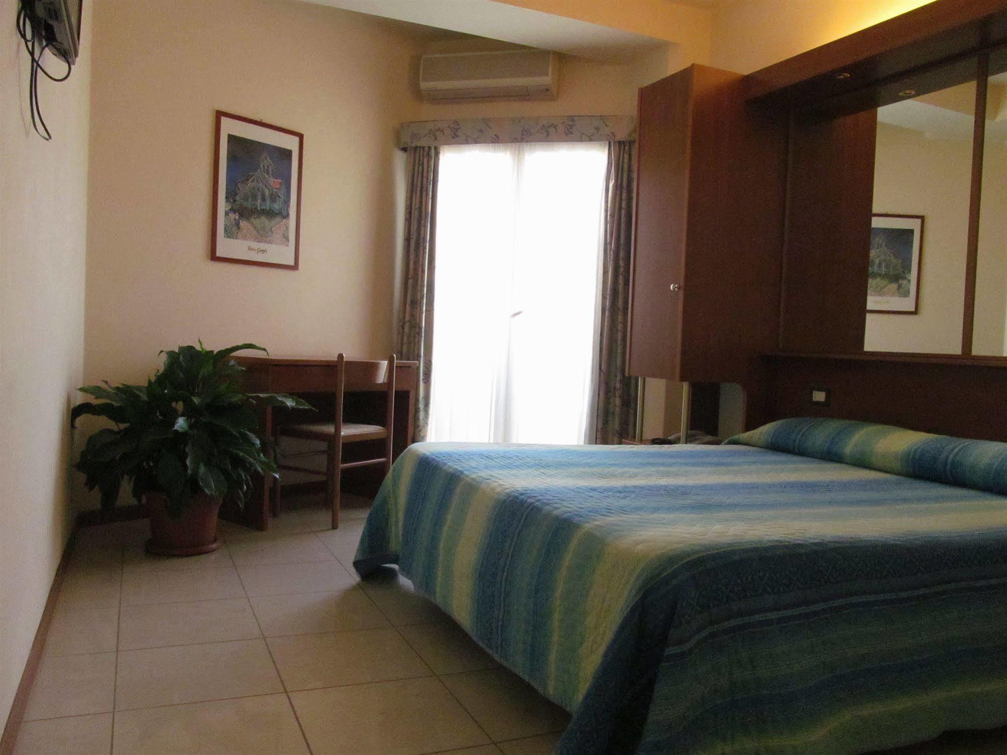 Hotel Gabbiano بورتو سان جورجيو المظهر الخارجي الصورة
